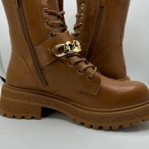 Γυναικεία Αρβυλάκια κάμελ δερματίνη με χρυσή αλυσίδα